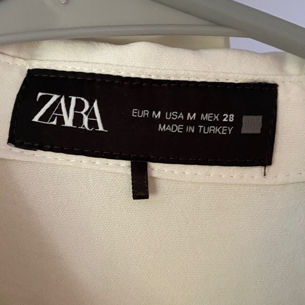 Zara Pearl Lapel Crepe Shirt Size Medium - Picture 6 of 6